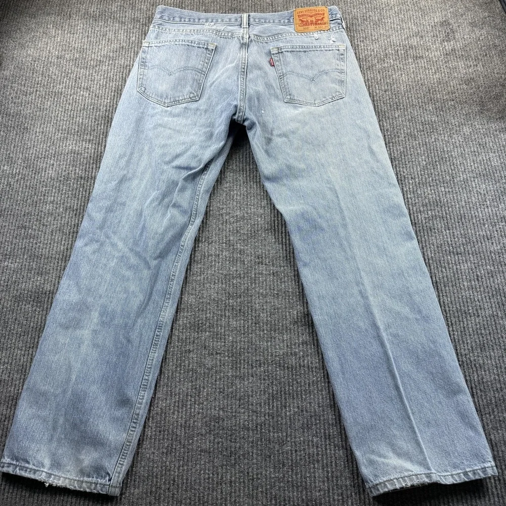 Levis 505 Jeans Mens 34x29 Light Wash Blue‎ Straight Leg Denim Distressed Casual